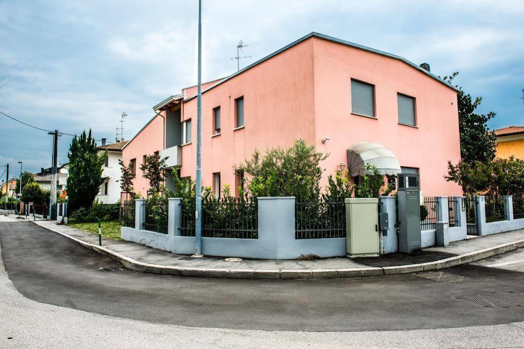 Volta Hotel 3*